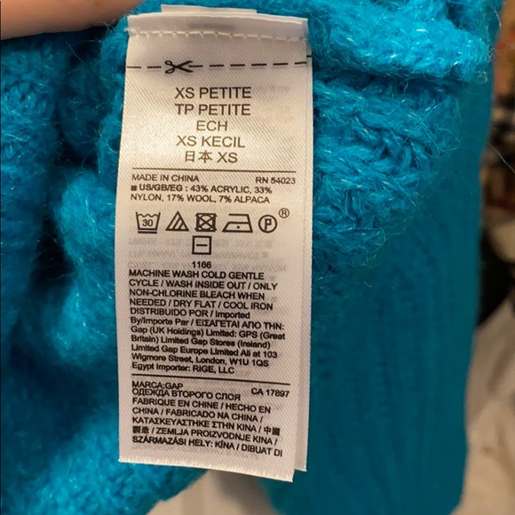 GAP knit sweater - Picture 6 of 6